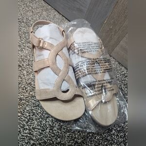 New Vionic Rose Gold Jodie Sandals sz 9